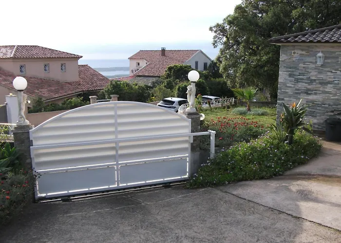 Апартаменты T2 Dans La Region Bastiaise Vue Sur La Фуриани